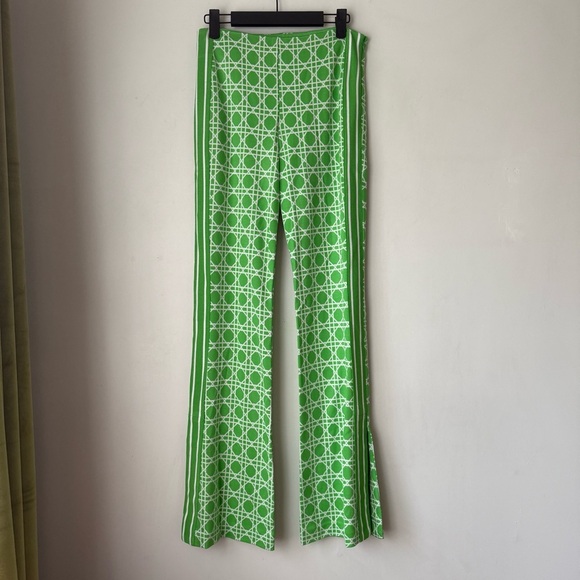 Trina Turk Tennis Green & White Pattern Bootcut Pant - Billie Jean 0 - Picture 6 of 9